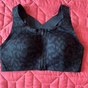 Front zipper Lululemon sports bra